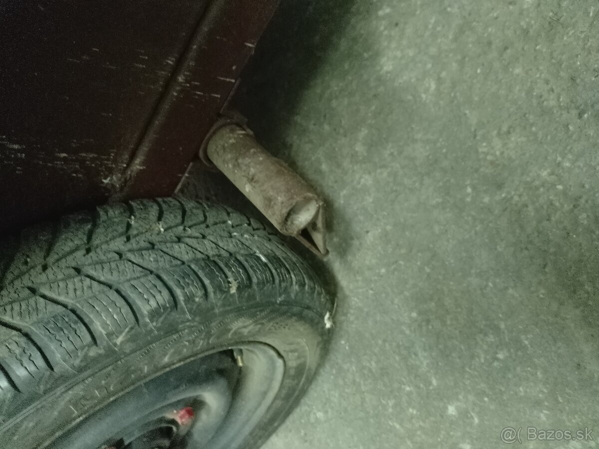 Masivní vozík,vozíček,vlečka domácí výroby,jako vari - 7