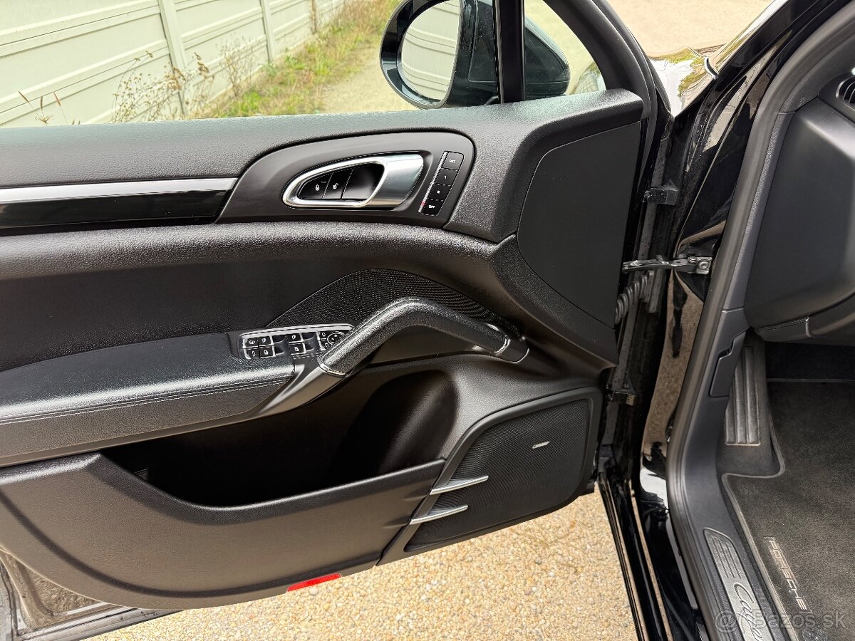 Porsche Cayenne S - 7