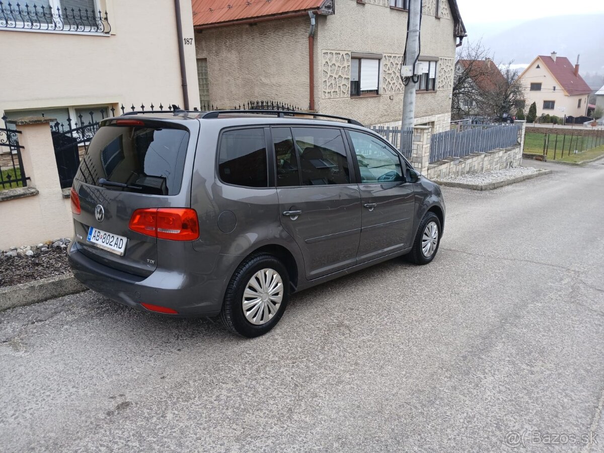 VOLKSWAGEN TOURAN 77kW 2011 - 7