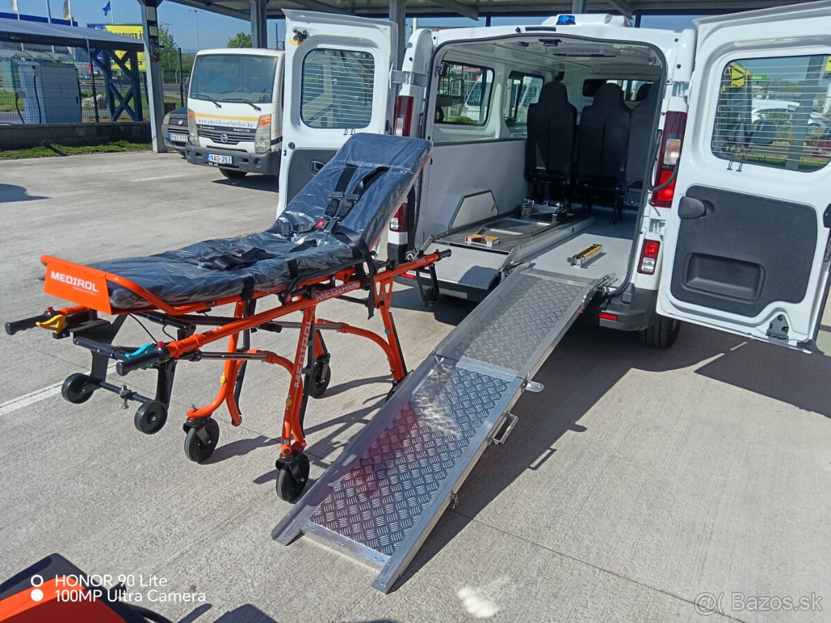 Predám Renault Trafic 2.0 Sanitné vozidlo - 7