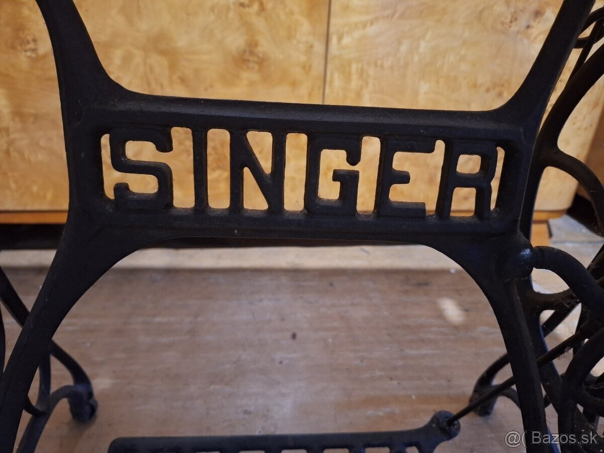 Predám-šijací starožitný stroj SINGER - 7