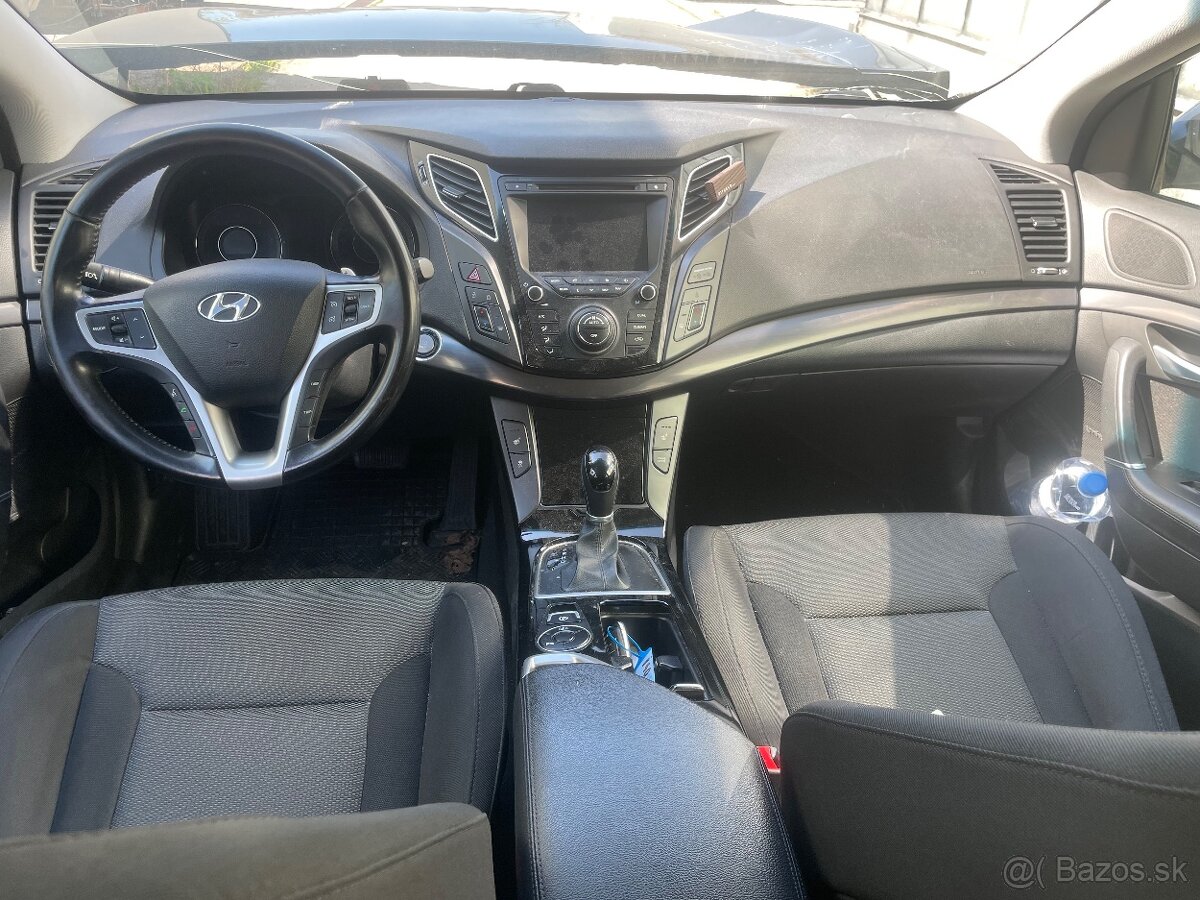 Hyundai i40cw 1.7crdi - 7