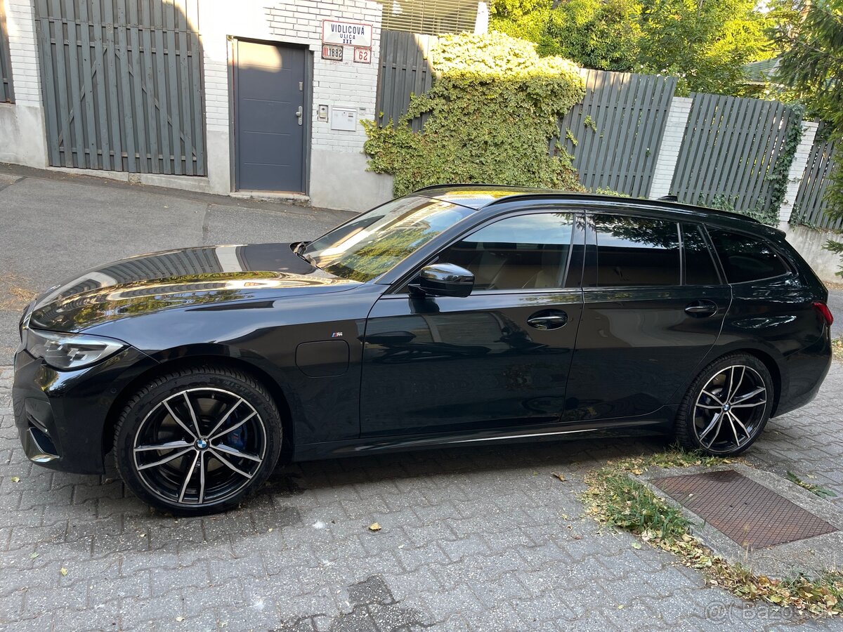 BMW 330eA xdrive touring M paket 292k - 7