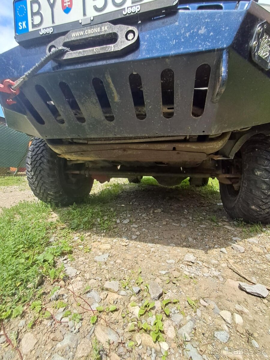 Predám Jeep Cherokee - 7