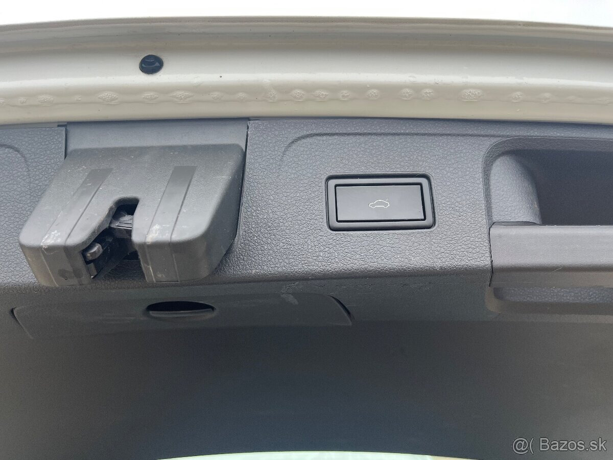 Volkswagen Passat B8 2.0 TDI DSG 4 Motion R Line r.v 2020 - 7