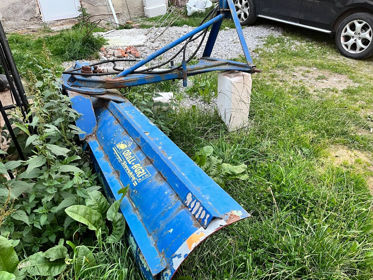 Vymenim traktor s príslušenstvom - 7