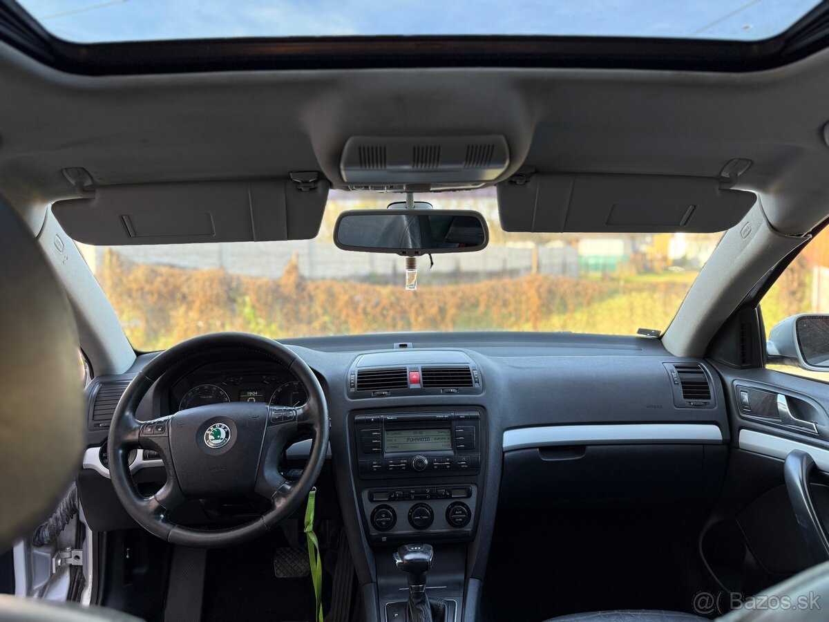 ŠKODA OCTAVIA 2 COMBI 1.9 TDI DSG - 7