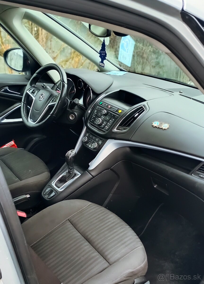 Zafira C 2016 169000km automat nová STK - 7