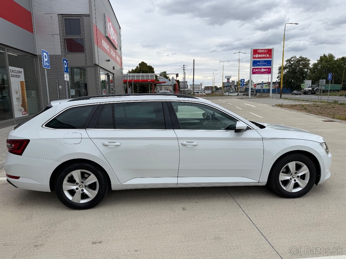 Škoda Superb 2.0 tdi combi elegance - 7