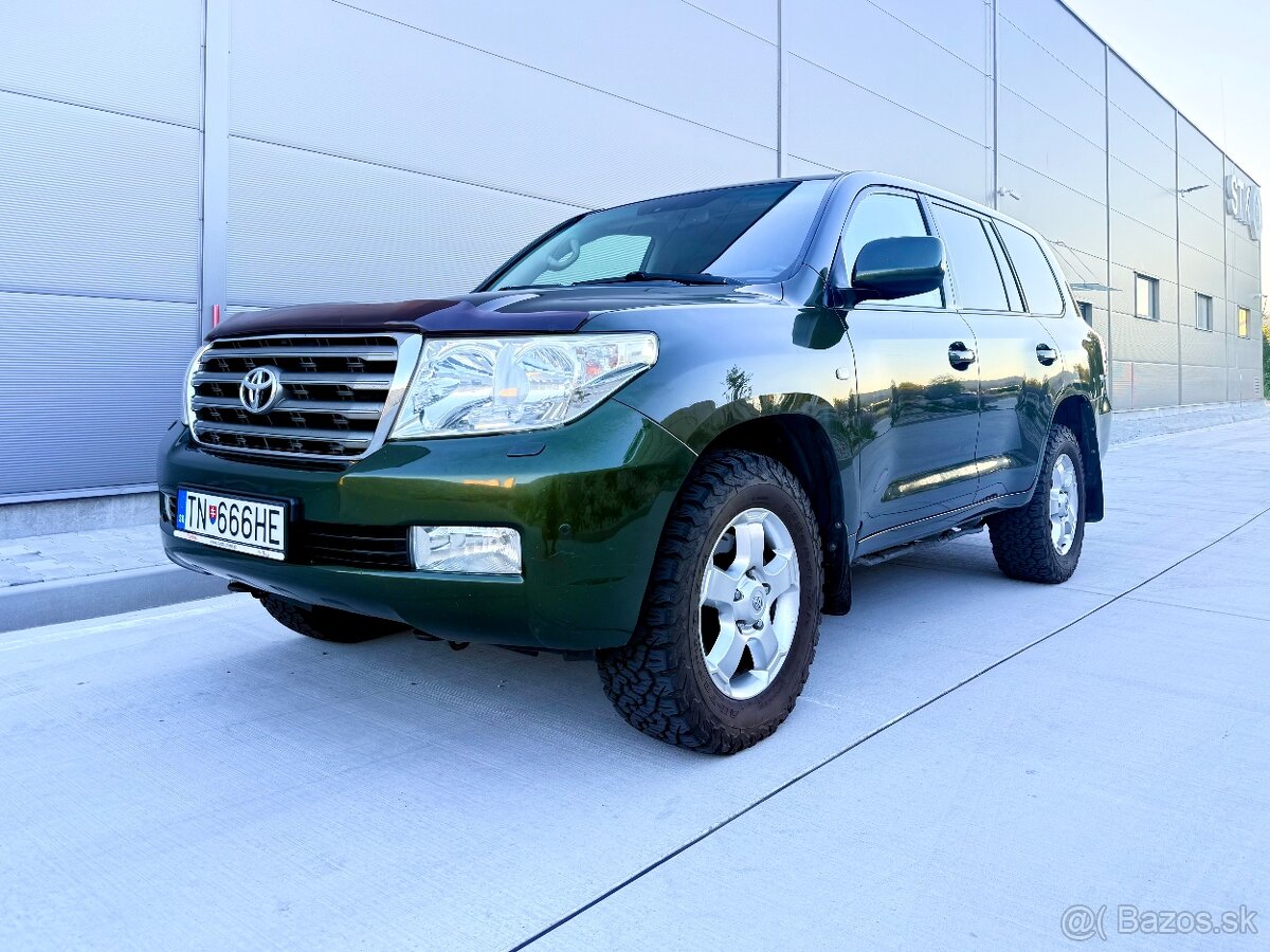 Toyota Land Cruiser 200 4.5 V8 - 7