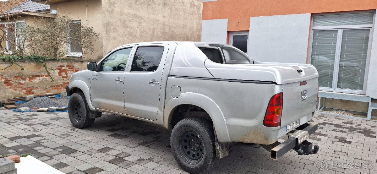 TOYOTA HILUX 3,0 D-4D , PREDAJ / VYMENA - 7