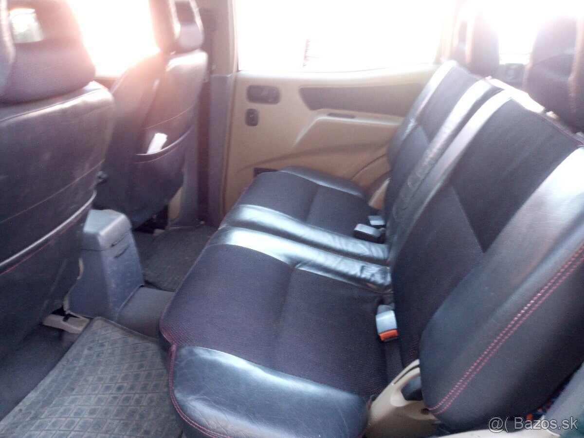Terrano 2.7 92kw diesel 4x4 - 7