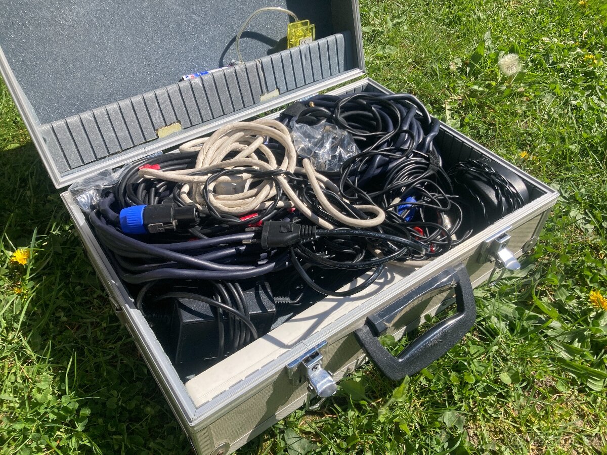 Stojany , svetla, efekty - 7