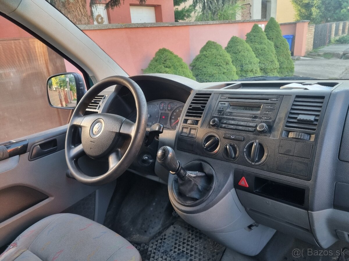 VW TRANSPORTER T5 1.9 TDi ROK-2007 - 7