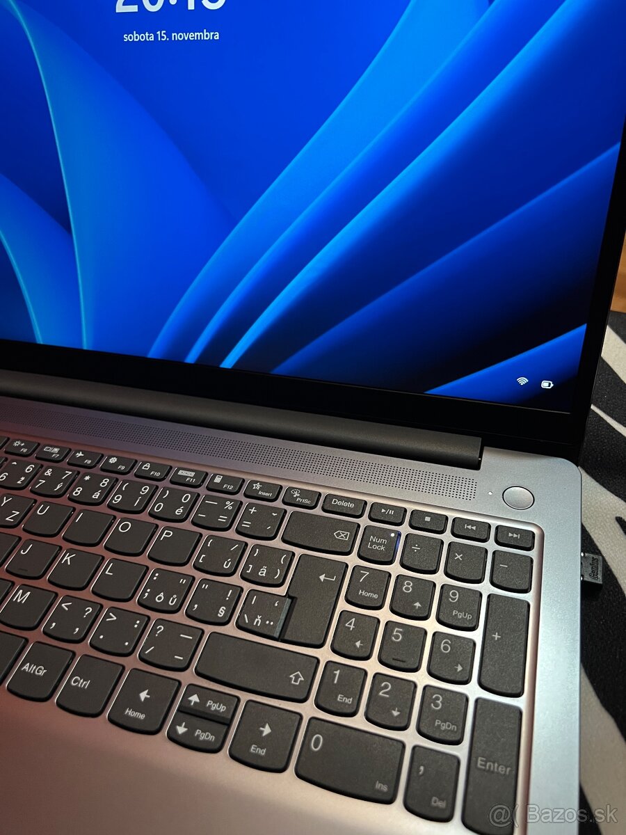 Lenovo IdeaPad3 slim velkost15,6” - 7