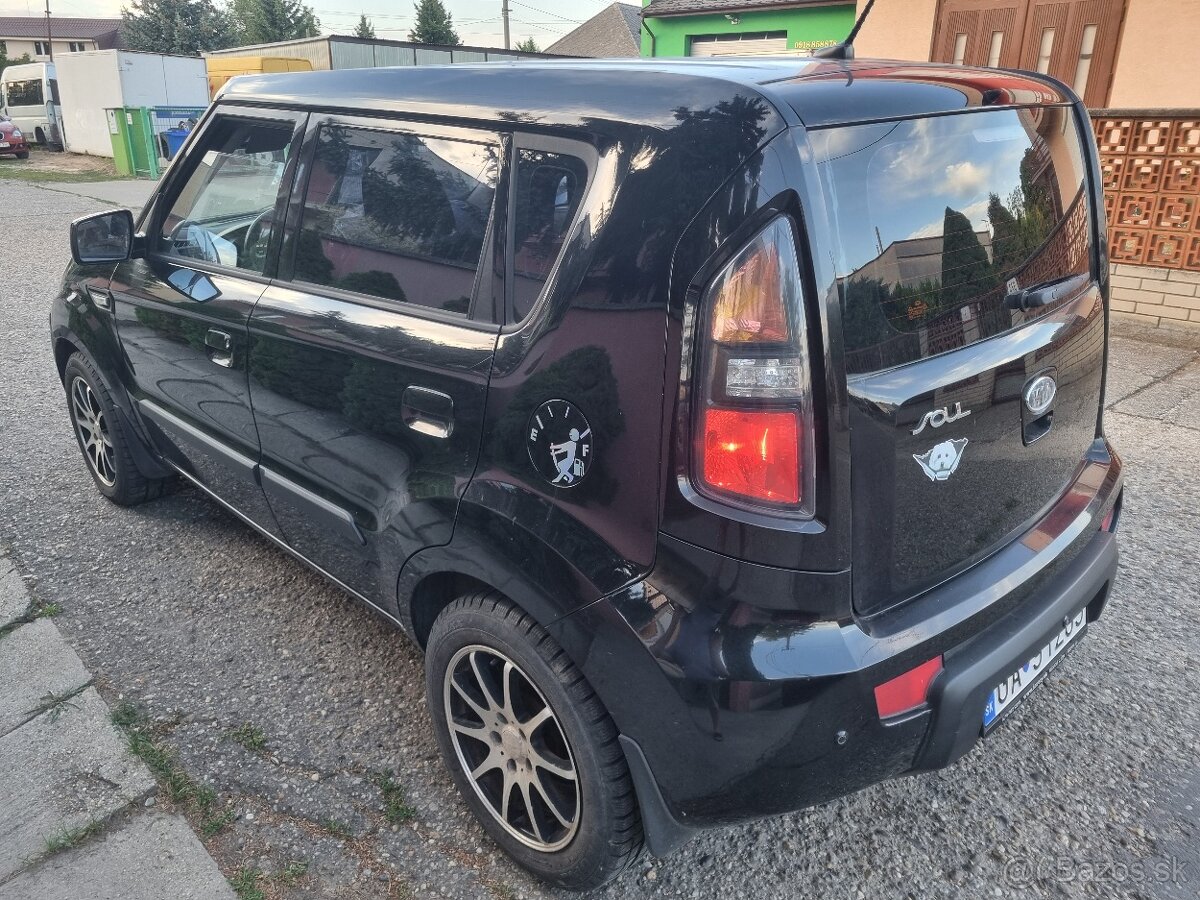 KIA SOUL 1.6i ROK 2009 - 7