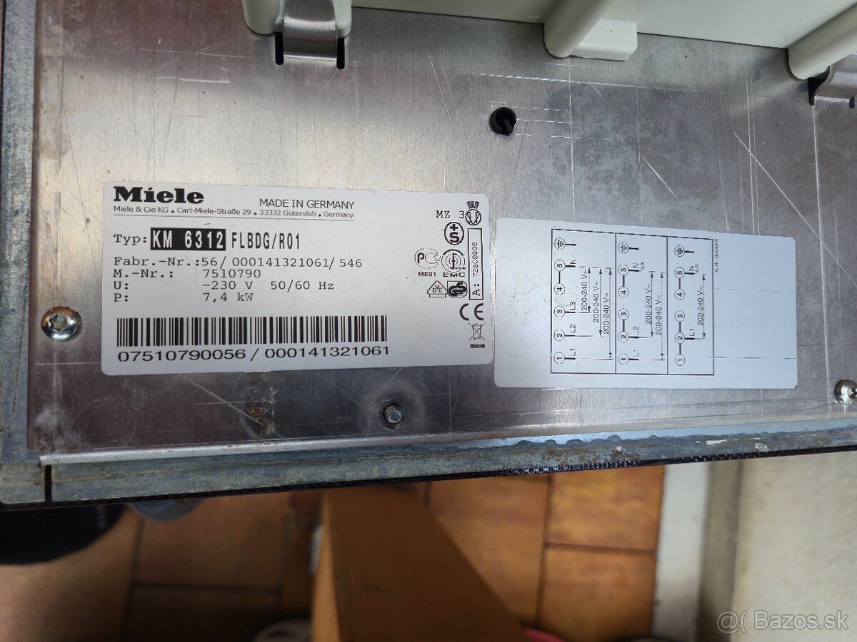 Nerezová prac. doska s umyvadlom a indukciou MIELE - 7