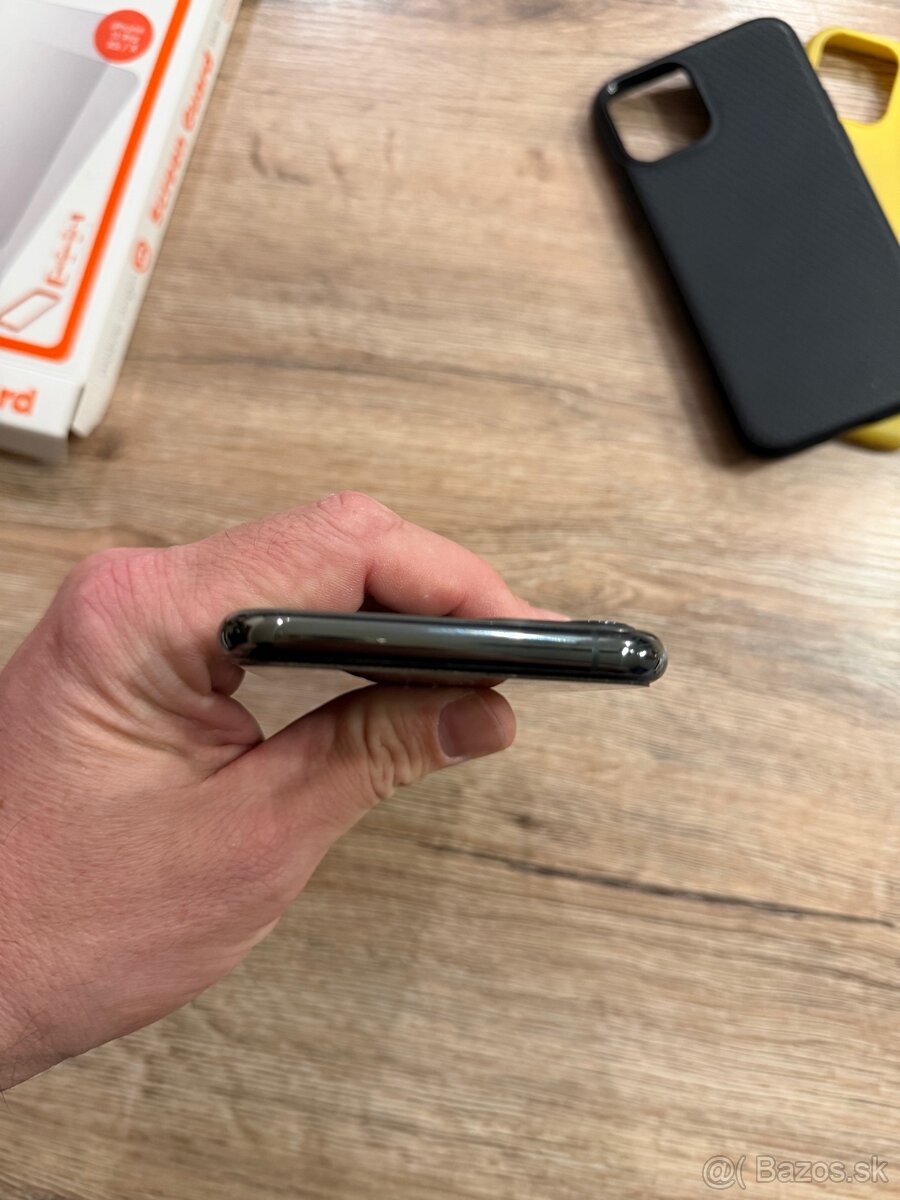 iPhone 11 Pro, 256GB - 7