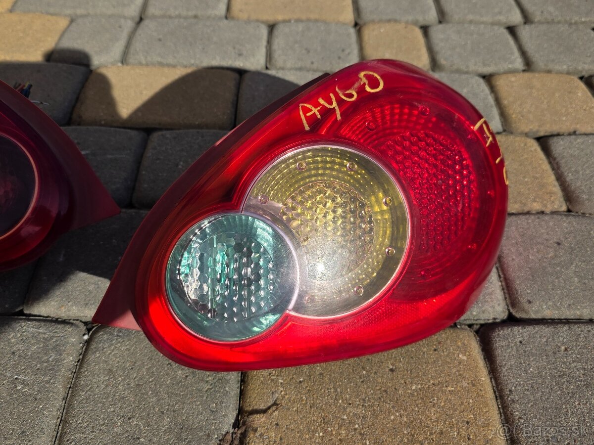 Toyota Aygo zadné svetlá - 7