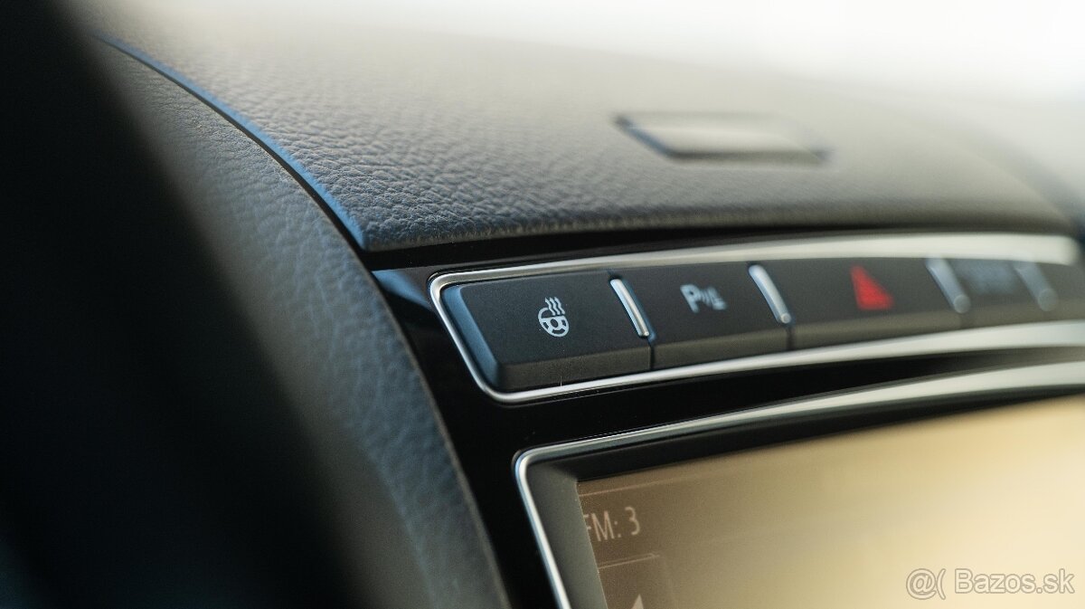 VW TOUAREG 3.0 TDI V6 4MOTION - 7