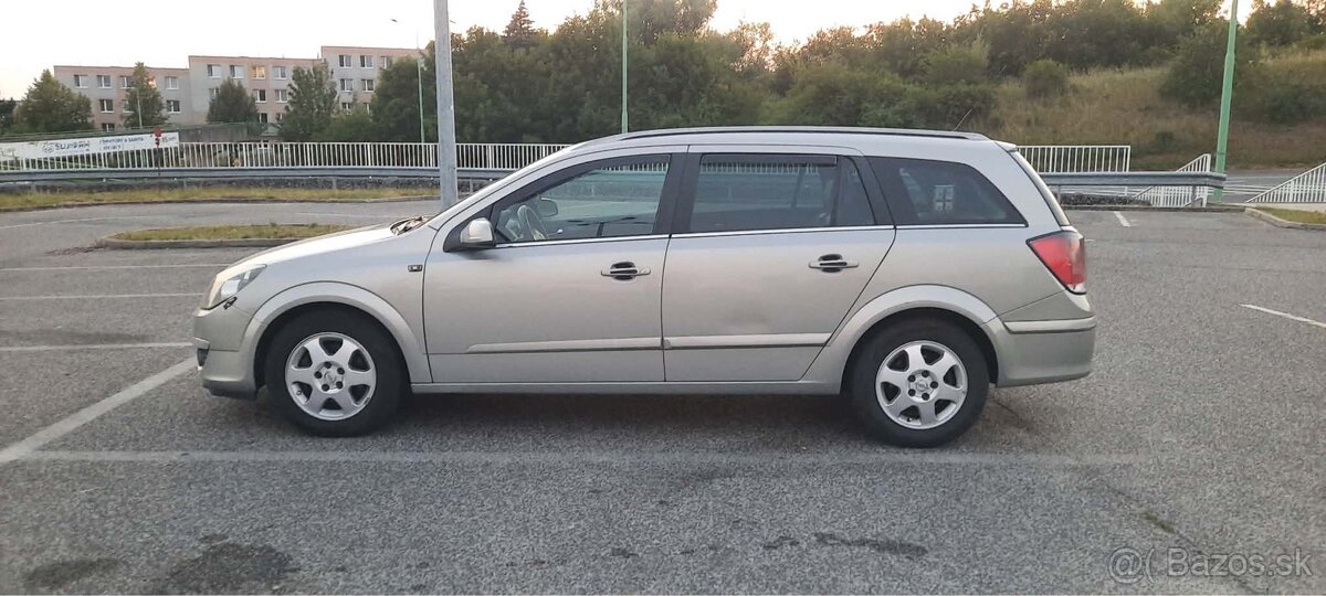 Predám Opel Astra H 1.7 CDTI - 7