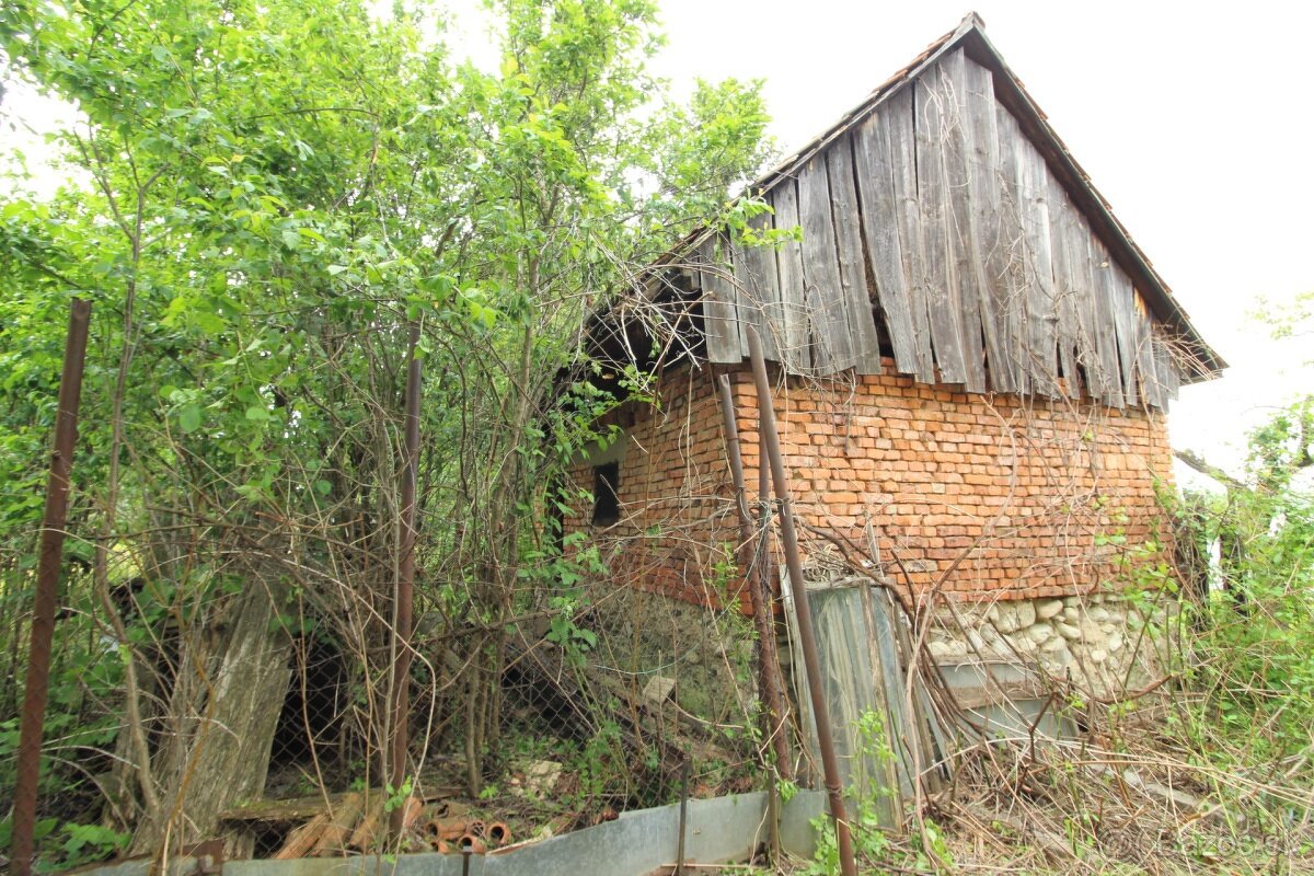 Rodinný dom s pozemkom na predaj, Lazany - 7