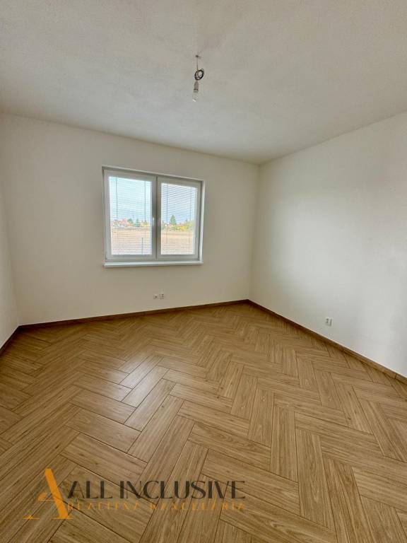 ALL INCLUSIVE l NA PRENÁJOM 4 IZBOVÉ RODINNÉ DOMY , ČENKOVCE - 7