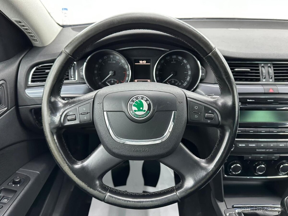 Superb Combi 1,6 TDI CR DPF Elegance M5 Ťažné - 7