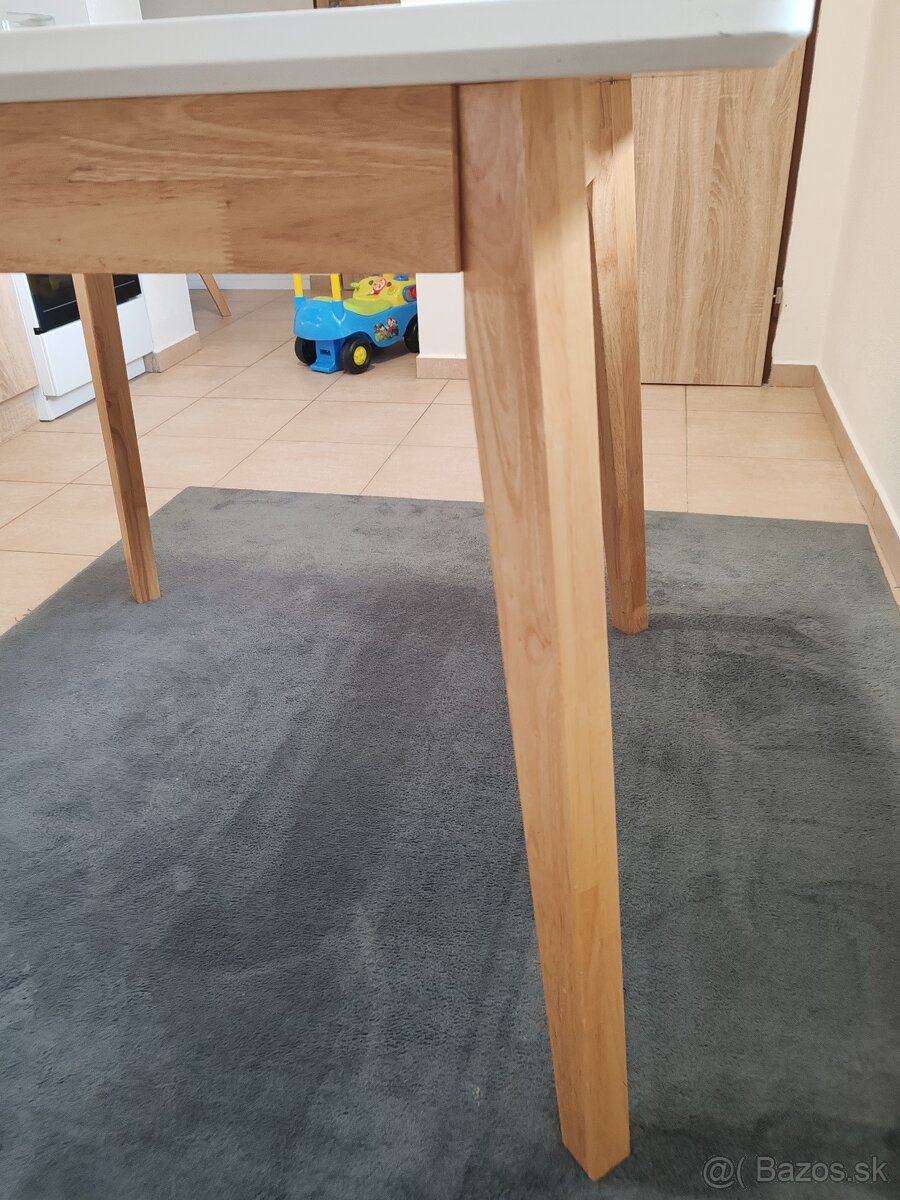 Jedálenský stôl - 7
