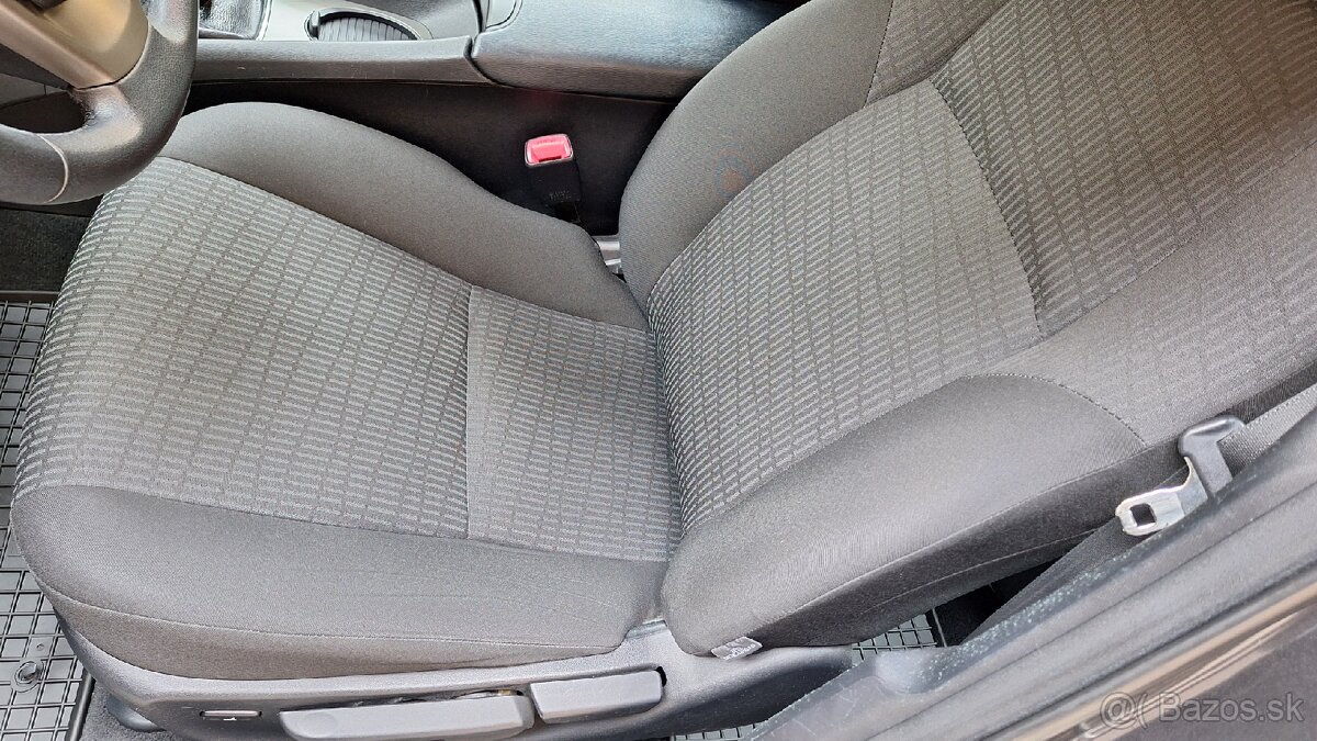 Toyota Avenssis 1.8 benzin - 7