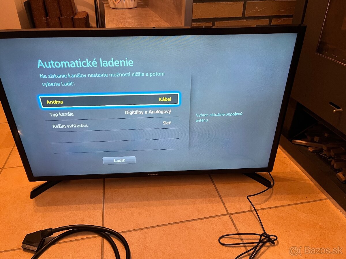 Samsung 32J5200AW - 7