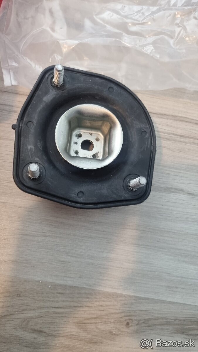 Predám diely hyundai tucson - 7