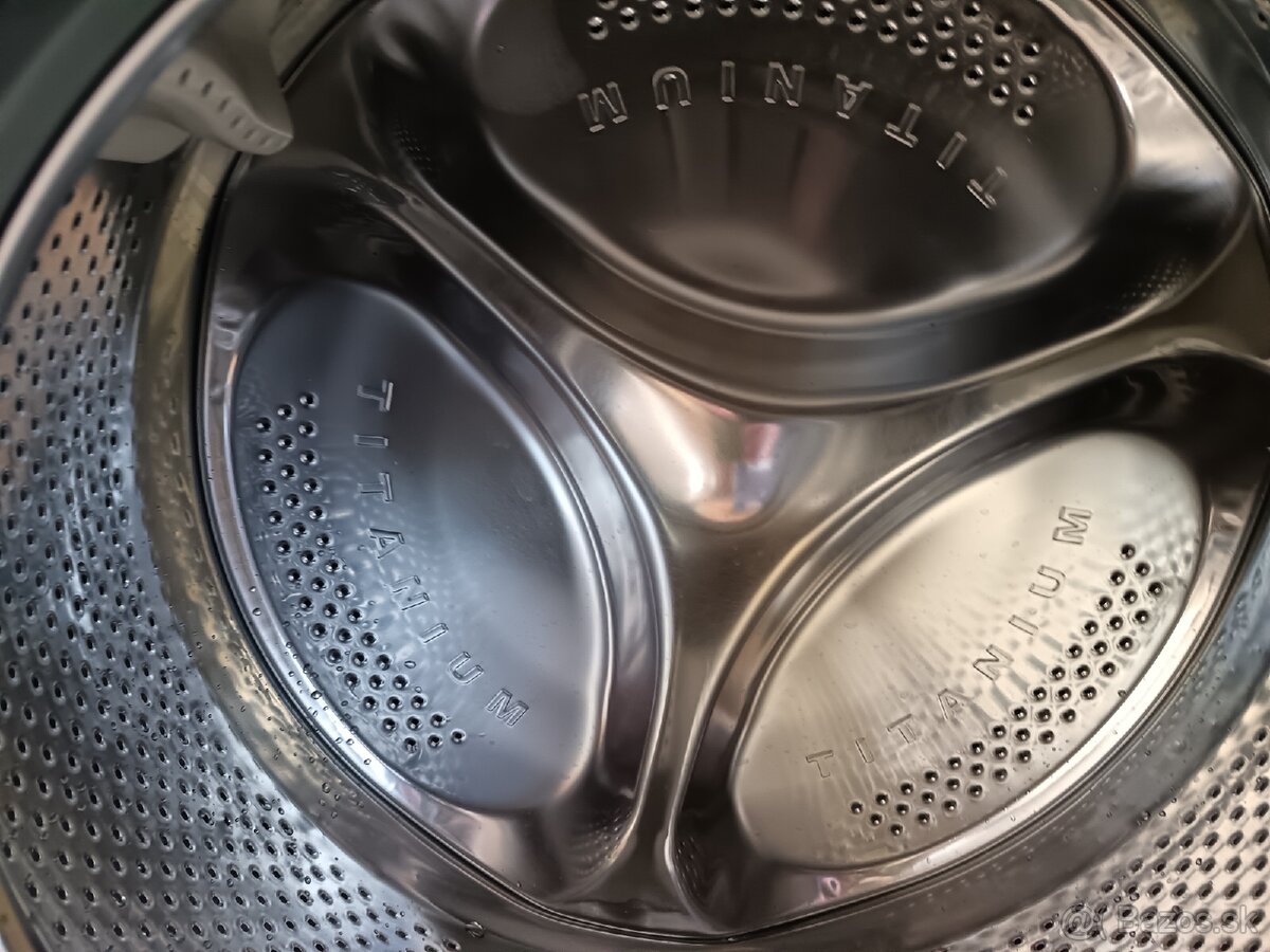 Slim rodinna práčka na 7 kg v zaruke - 7