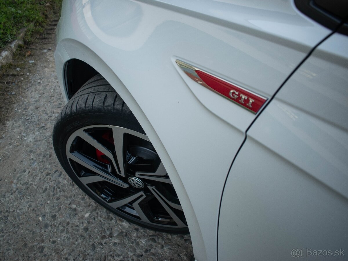 Volkswagen Polo GTI 2.0 TSI DSG - 7