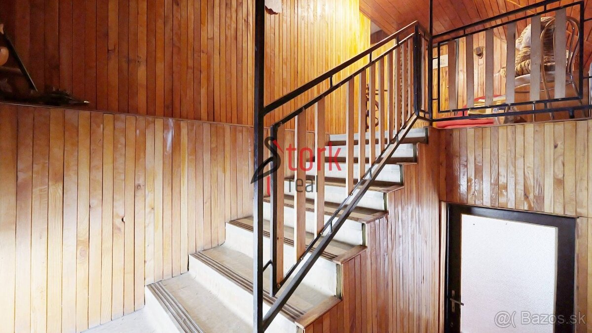 Rodinný dom s veľkým pozemkom - Orlové - 7
