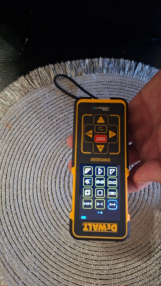 Dewalt laser merač zdialenosti - 7