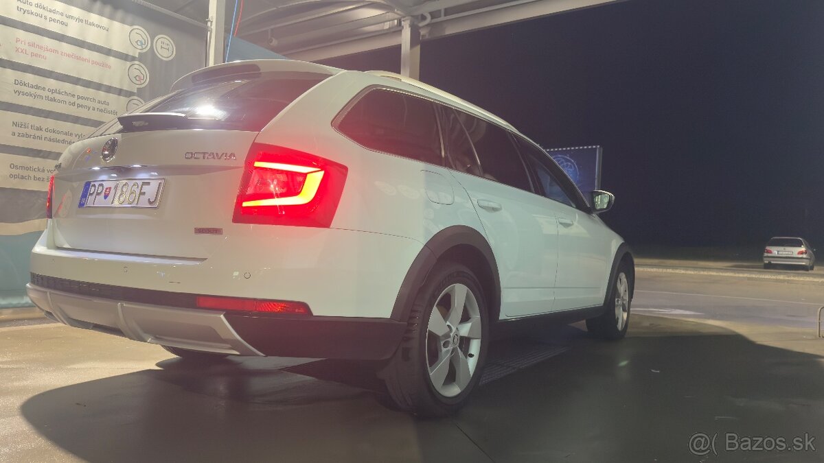 Škoda Octavia Scout - 7