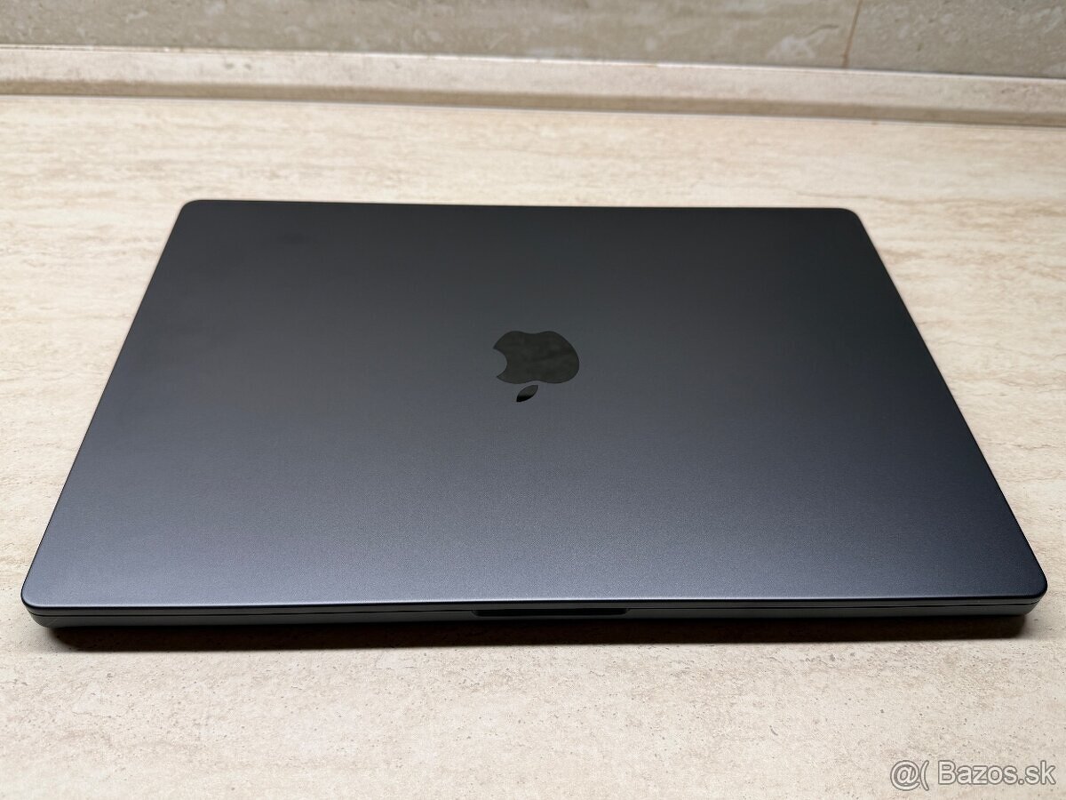 MacBook Pro 16" M3 Pro 12-CPU 18-GPU, 18GB, 512GB - 7