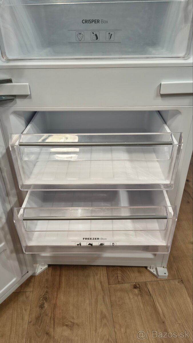 VSTAVANÁ CHLADNIČKA Philko - 7