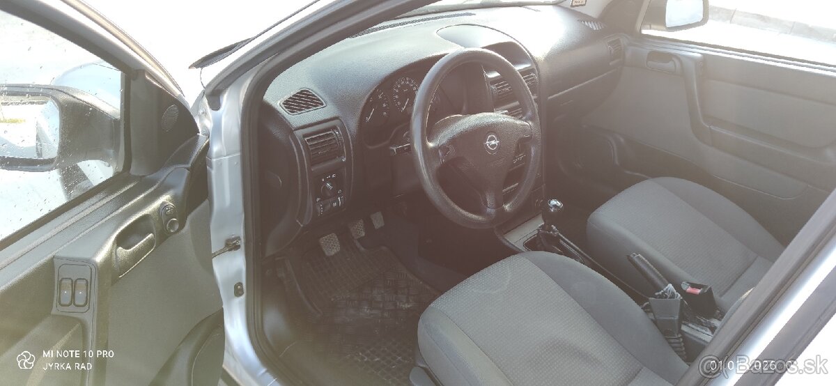 Opel Astra g 1.4 benzín 2009 rok - 7