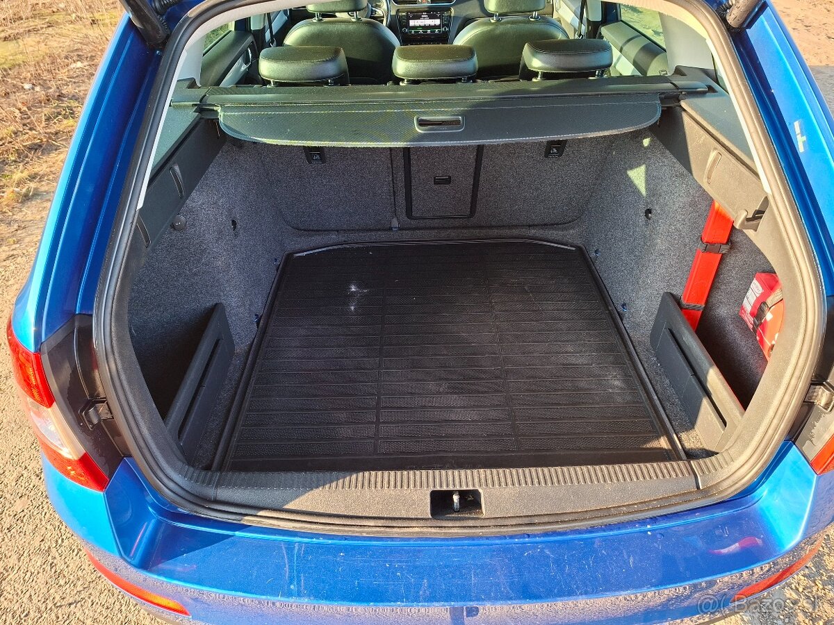 Škoda Octavia Combi 2.0 TDI M6 Style - 7