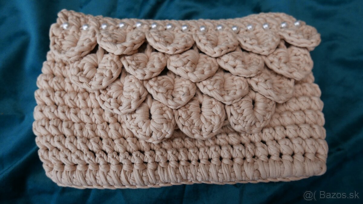 Predám štýlovu háčkovanu kabelku do ruky - 7