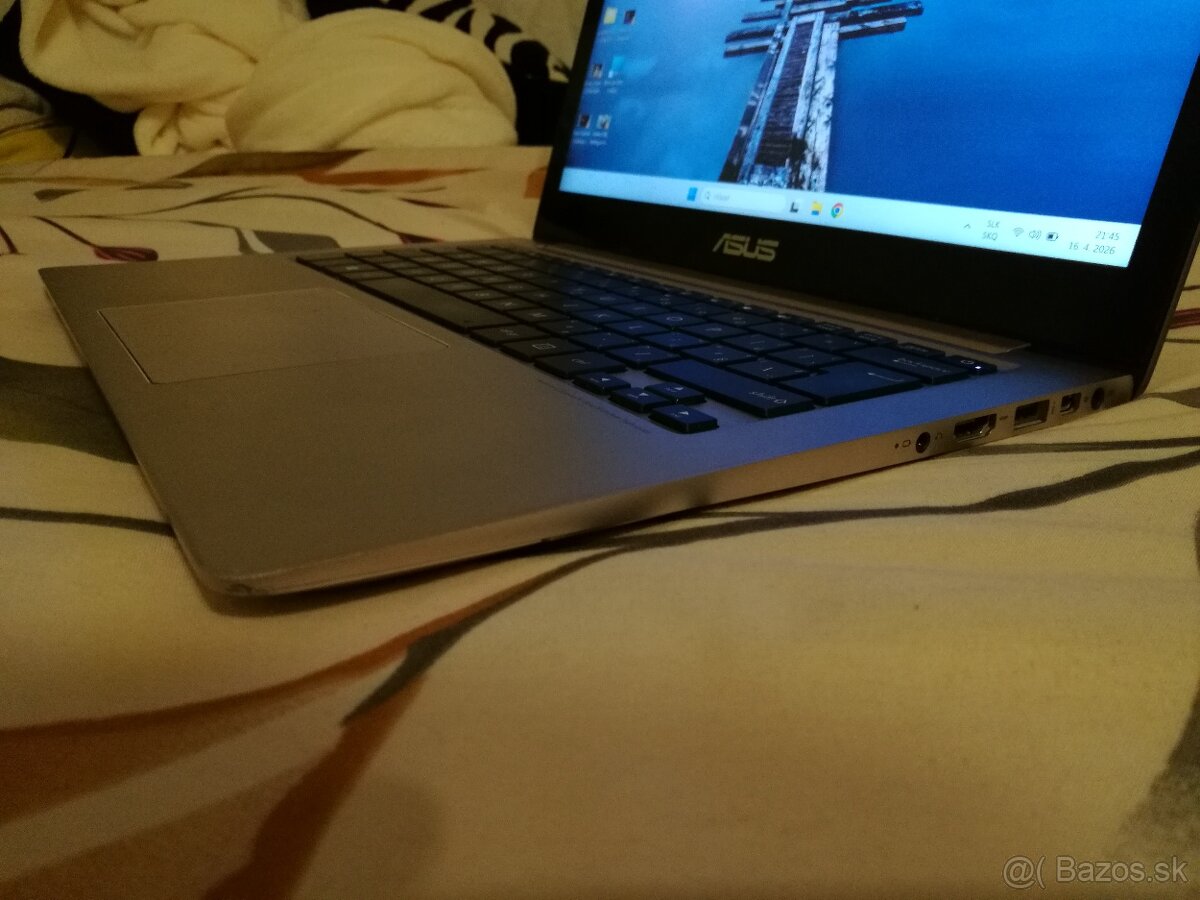 Asus ZenBook. Intel i7. 13,3 FHD dotyková. Nová baterka. - 7