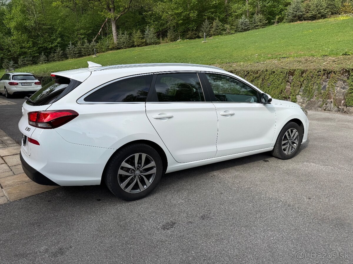 Hyundai i30cw family 1.6crdi - 7