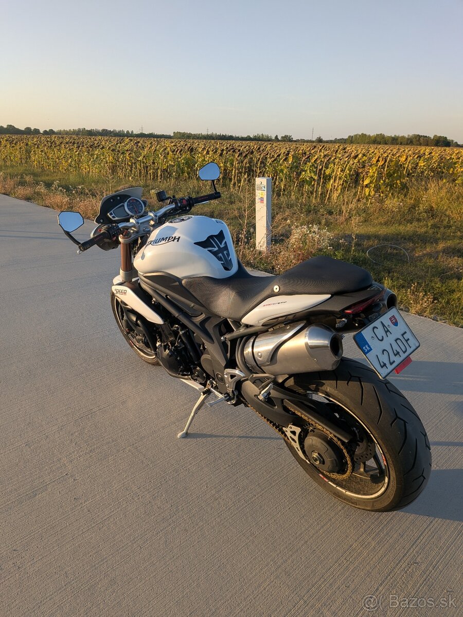Triumph Speed Triple 1050 - 7