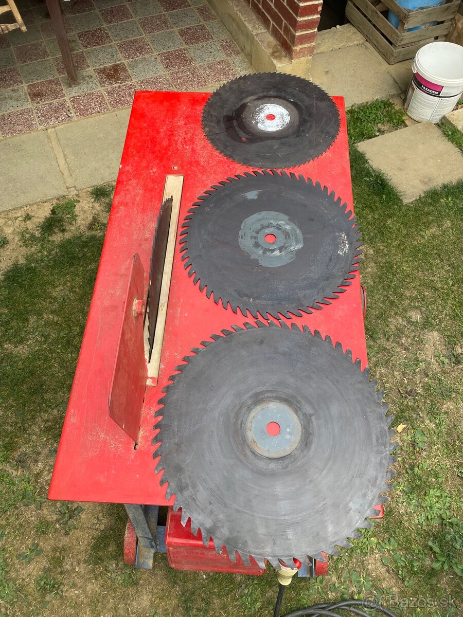 Továrenský cirkulár 380V 4kW - 7