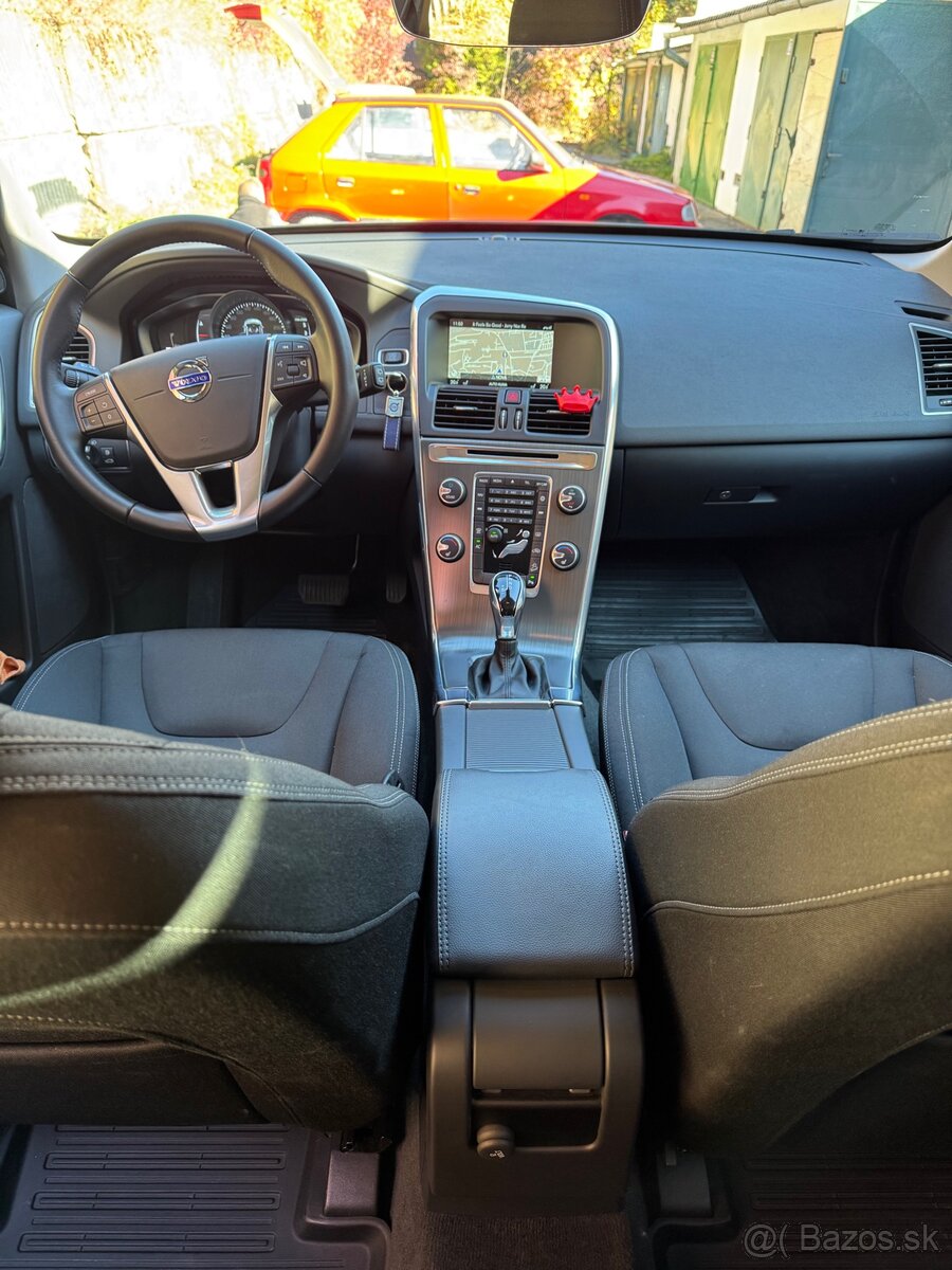 Predám Volvo XC60 AWD - 7