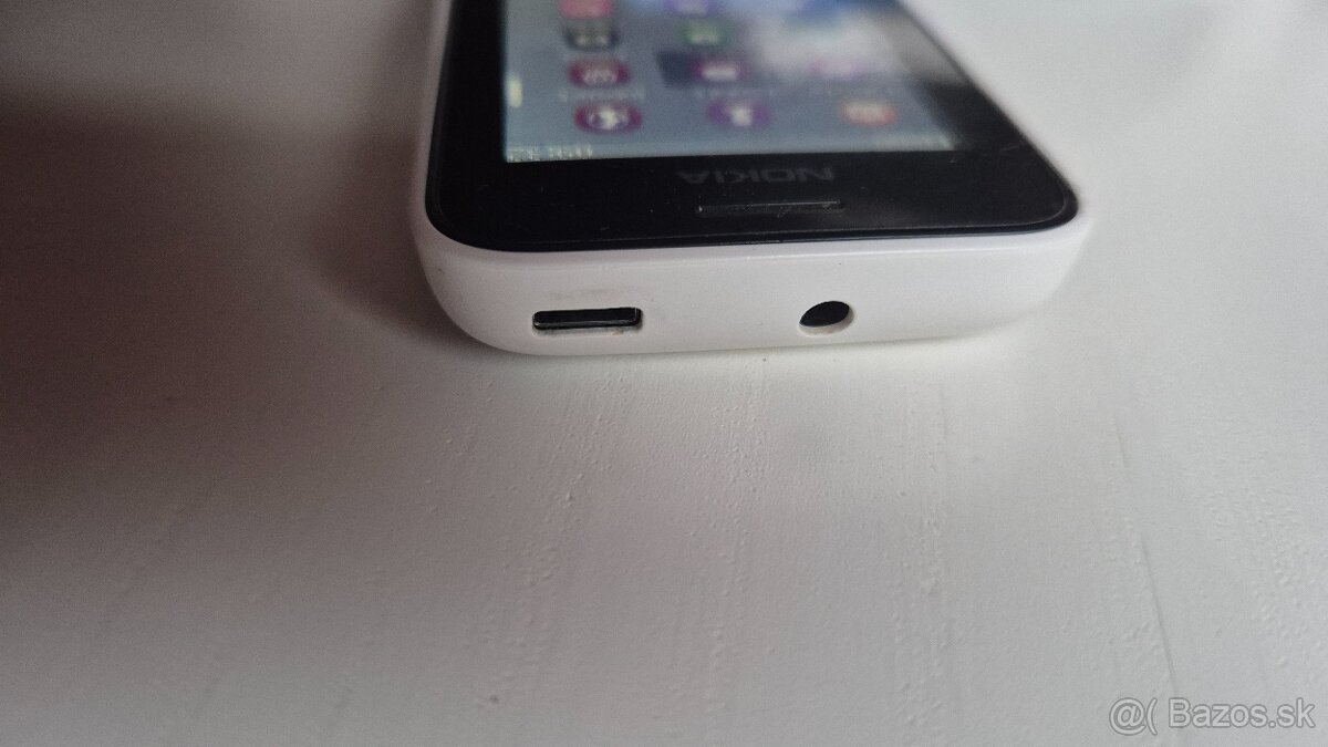 Predam Nokiu 208 - 7