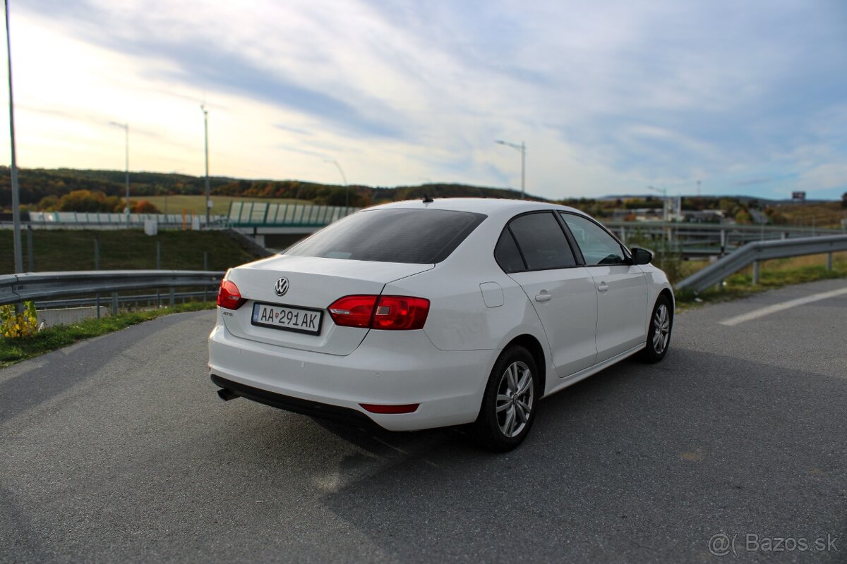 Volkswagen Jetta 1.2 TSI Trendline - 7