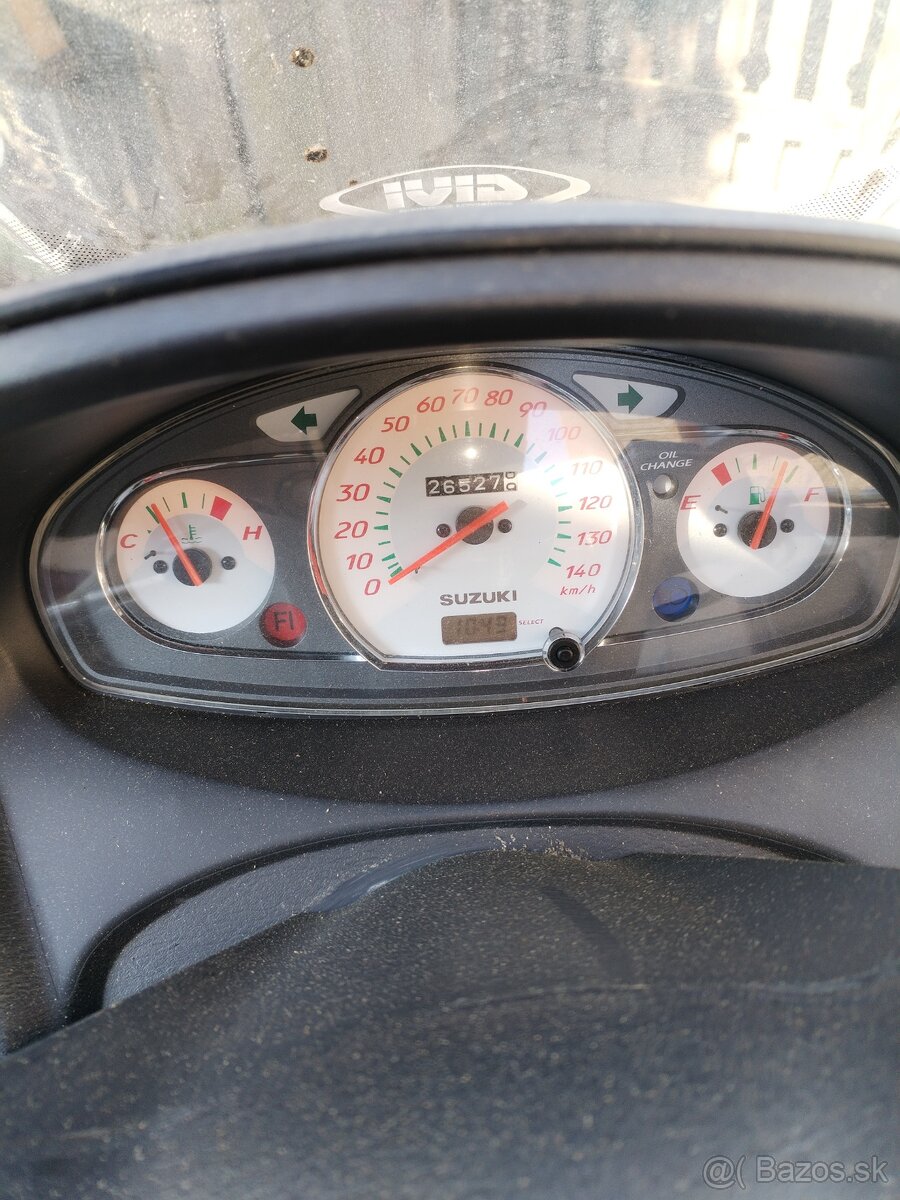 Suzuki Burgman executive - 7